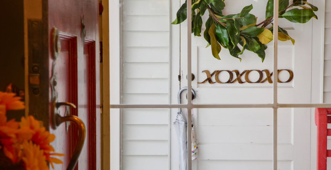 xoxoxo Hand Painted Wall Decor